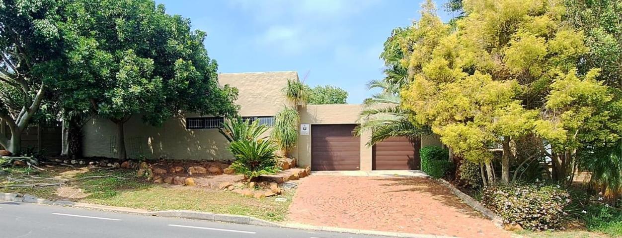 Holiday home Somerset West Family *